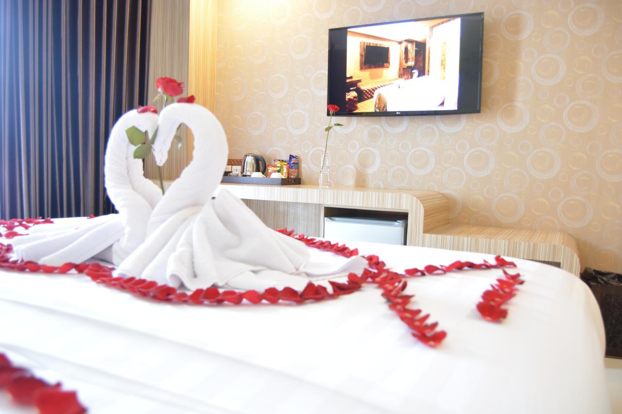 Kj Hotel Джокьякарта Экстерьер фото